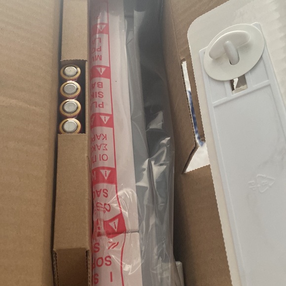 New in box Wii Fit - Picture 9 of 9